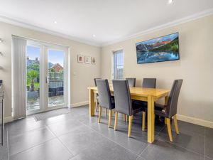 Dining- click for photo gallery